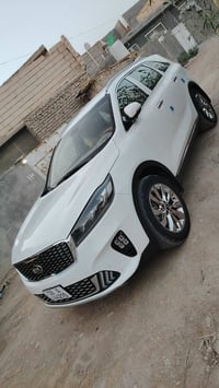سياره سورنتو البيع كفاله عامه 07822197953