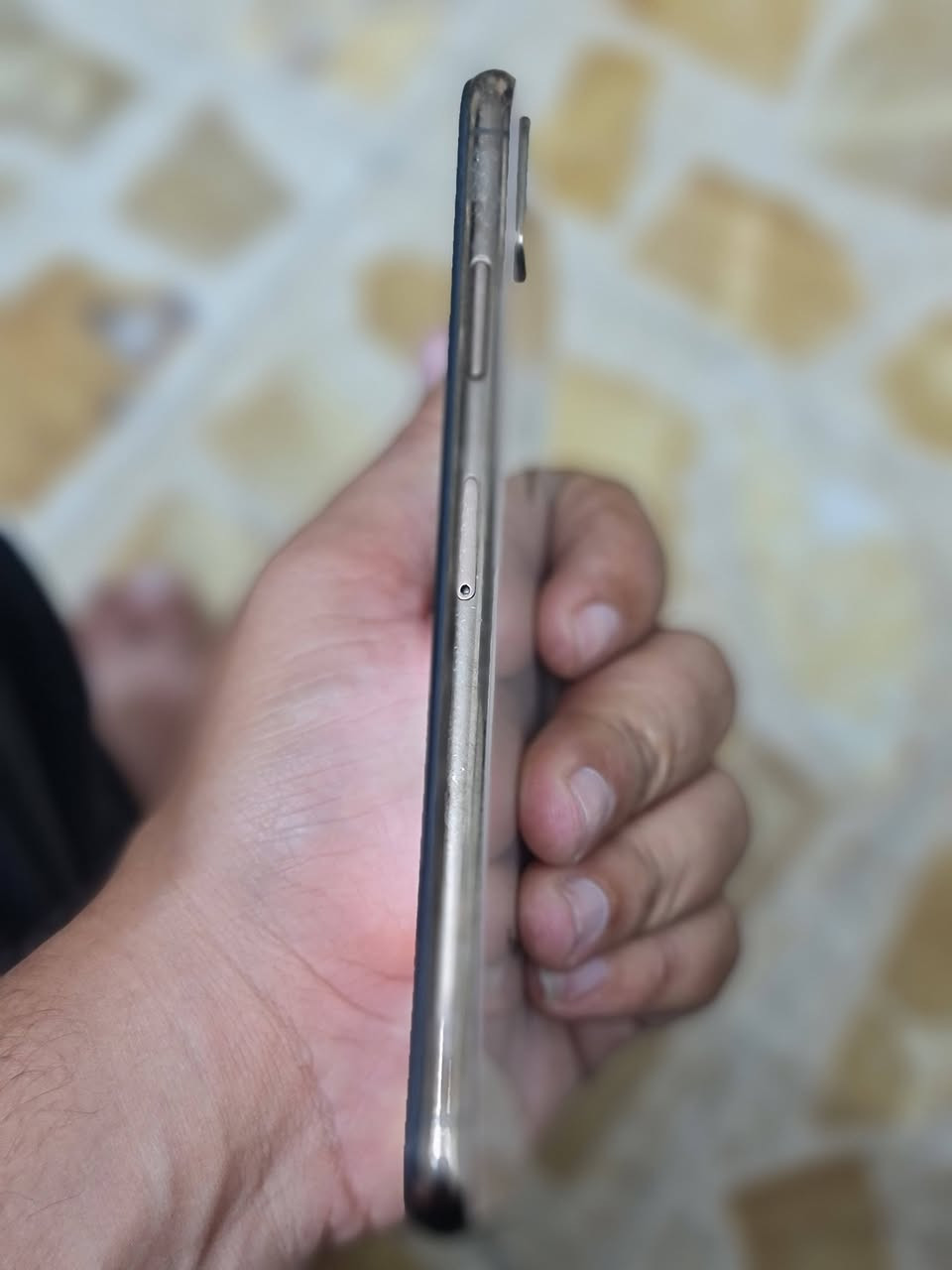 ايفون اكس ماكس اس جهاز نضيف بطاريه 82 ذاكره 256  جهاز بدل شاشه اصليه 3خيارات . فيس ايدي شغال /مراوس ويا جهاز ثاني او بيع قيم سعر /***********
