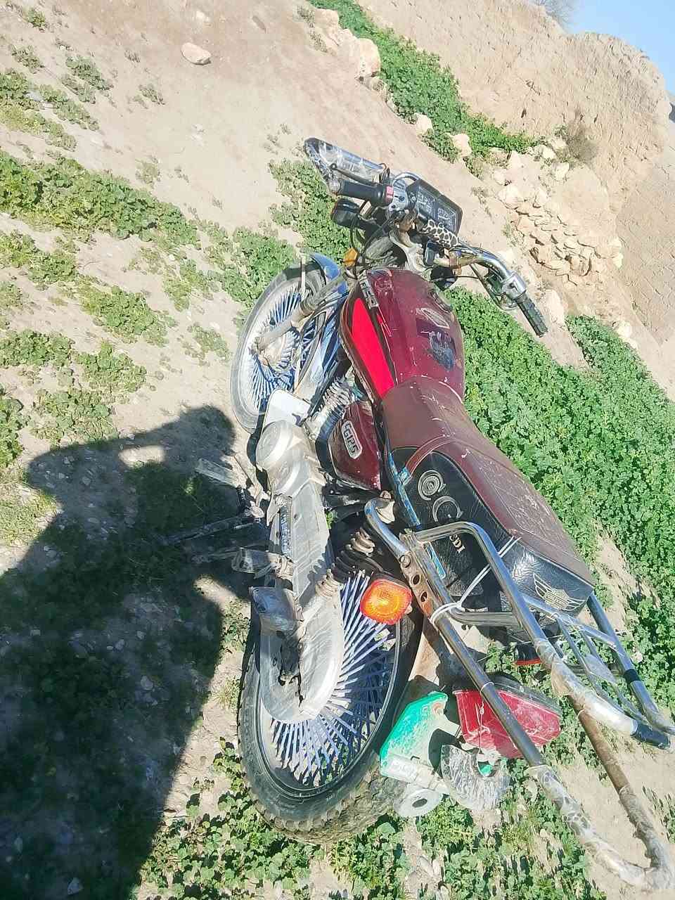 السلام عليكم موتور تايجر 2020 شرط كله شغال بس ولف مبدل بيه السعر 325 

***********
