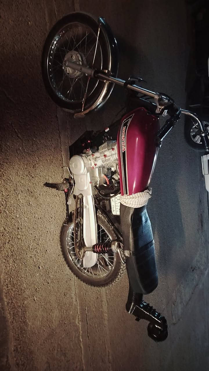 سلام عليكم درجه ايراني للبيع نامه شلامجه دراجه بيه اوراق 7 اصوليه كامله مكمله من اول هندر مديل 2025 مكاني بغداد الدوره ***********
