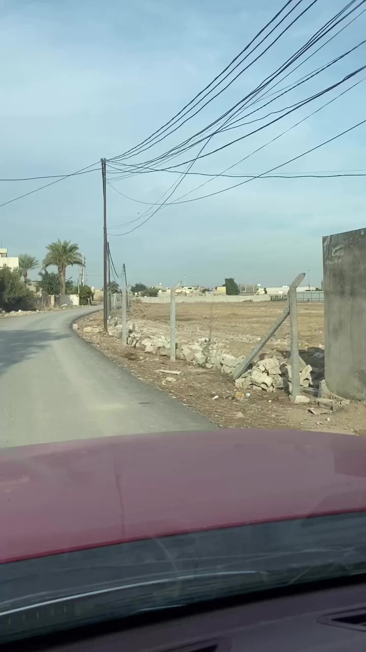 يا الله السلام عليكم
دوانم وجه دونم 37 وعندي وجه دونم 52 تريد نص دونم هم موجود واجهت النص عندي 18 ونص متر وعندي 21 م نوع السند طابو ملك صرف  العنوان بغداد المدائن منطقه الورديه قرب مدرسه عمر المختار خدمات متوفره كهرباء ومي اساله وتبليط  الاستفسار الاتصال ***********واتساب
