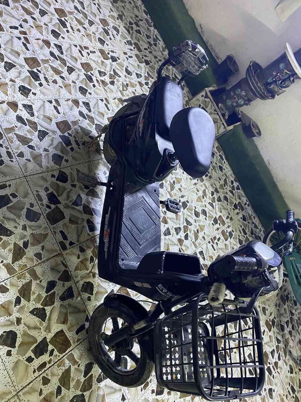 سلام عليكم
بايسكل شحن للبيع السعر 130 
نقص بس فيوز 
مكاني كربلاء الشبانات 
الرقم ***********
