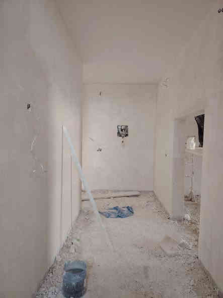 يوجد كادر كامل  من الموصل لبخ داخل وخارج كرسته وعمل لبخ درجه أولى وللتواصل ***********
***********
