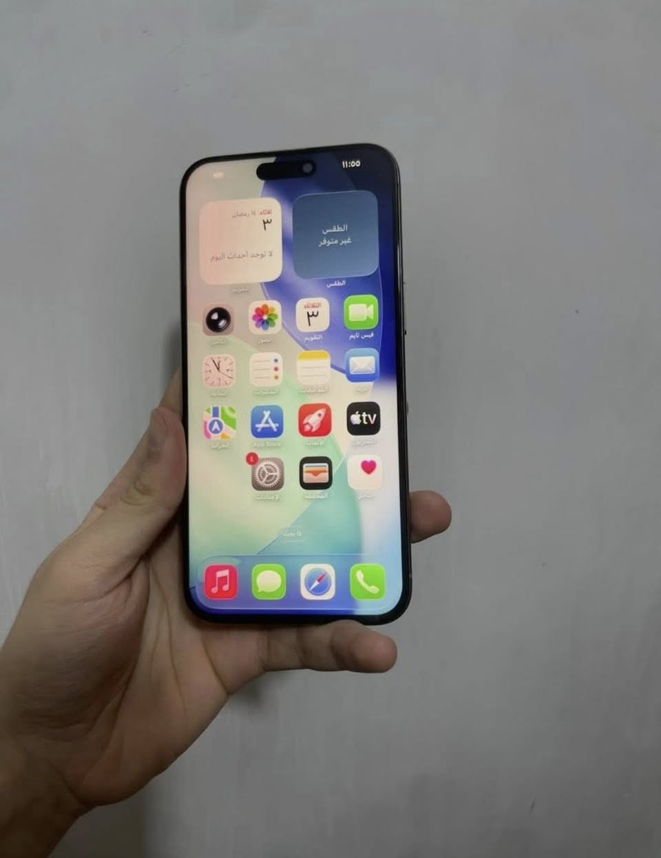 أيفون 15 برو ماكس اللون المميز تيتانيوم 
ذاكرة 256 
بطارية 89 بلادية اعتمادية بشكل 
النموذج M ماستر شرق أوسط AAA
مستبدل فقط شاشة وكالة كلش راقية 
بصمة الوجه متوقف 
السعر 750 
عنواني بغداد حي اور 
هـ***********
