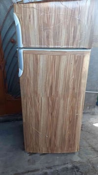 مكلف بالنشر  ثلاجة بيكو حجم كبير شغاله السعر 100 الف  الاتصال 07811669...