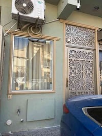 شقه للايجار  طابق ارضي  الحارثيه شارع الكندي الفرع الخامس من جهة المول...