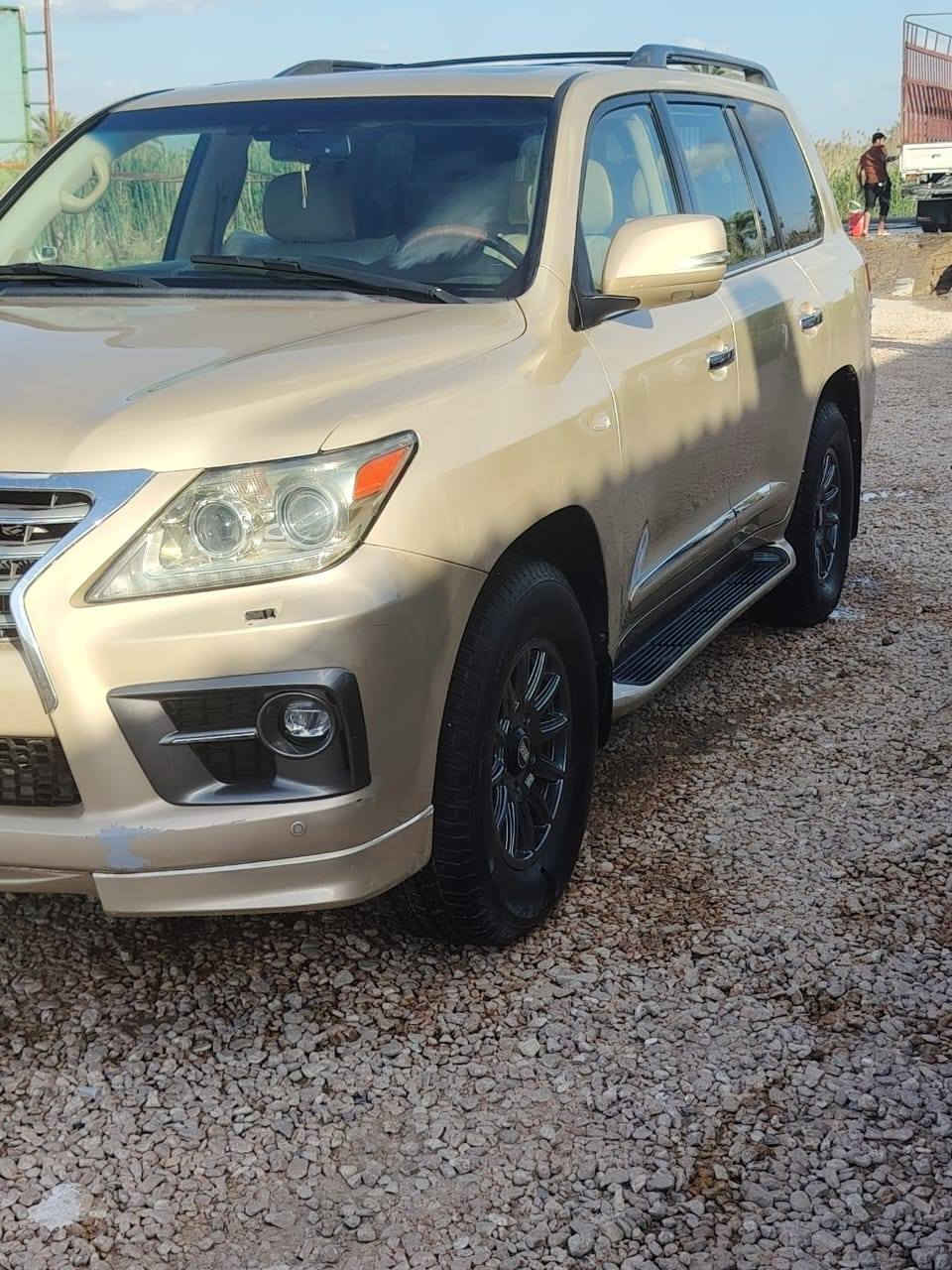 السلام عليكم
أدوات أدوات

كفاله من الكص

لكزز موديل ١٢ اصل

فول مواصفات سياره جاهزه على آخر حبايه

بدون لوحات بيع فقط

السونار مرفق وياها السعر ١٧٠

***********
