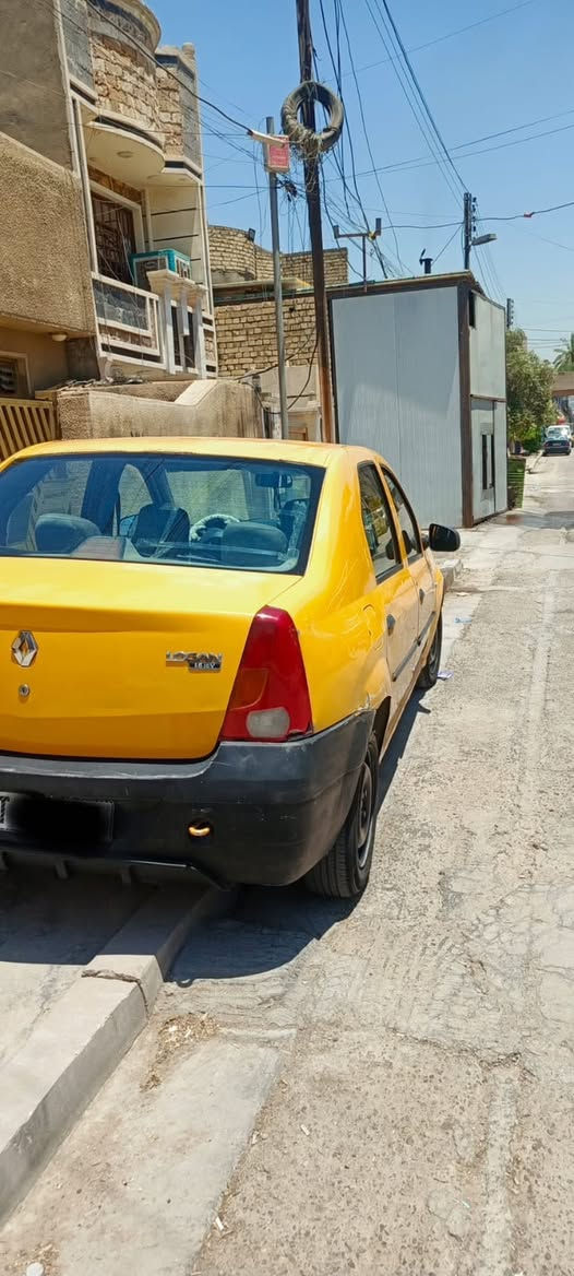 سلام عليكم عندي سيارة رينو لوكان ملاحظه ستيرن كهرباء مال فلاونز موديل 2010 رقم بغداد الانكليزي بسمي مصفره هيئة وغرامات كير محرك مكفول كهربائيات كلها شغاله صدر نص عمر لان بي دريم شفتات كتبت نص عمر وتبريد نقص بس كمبريسر 
والسعر 38وبيها مجال جداً بسيط حك جيتك مكان سيارة بغداد الدوره 
وهذا رقم تليفوني ‭***********‬ والشراي يتصل
