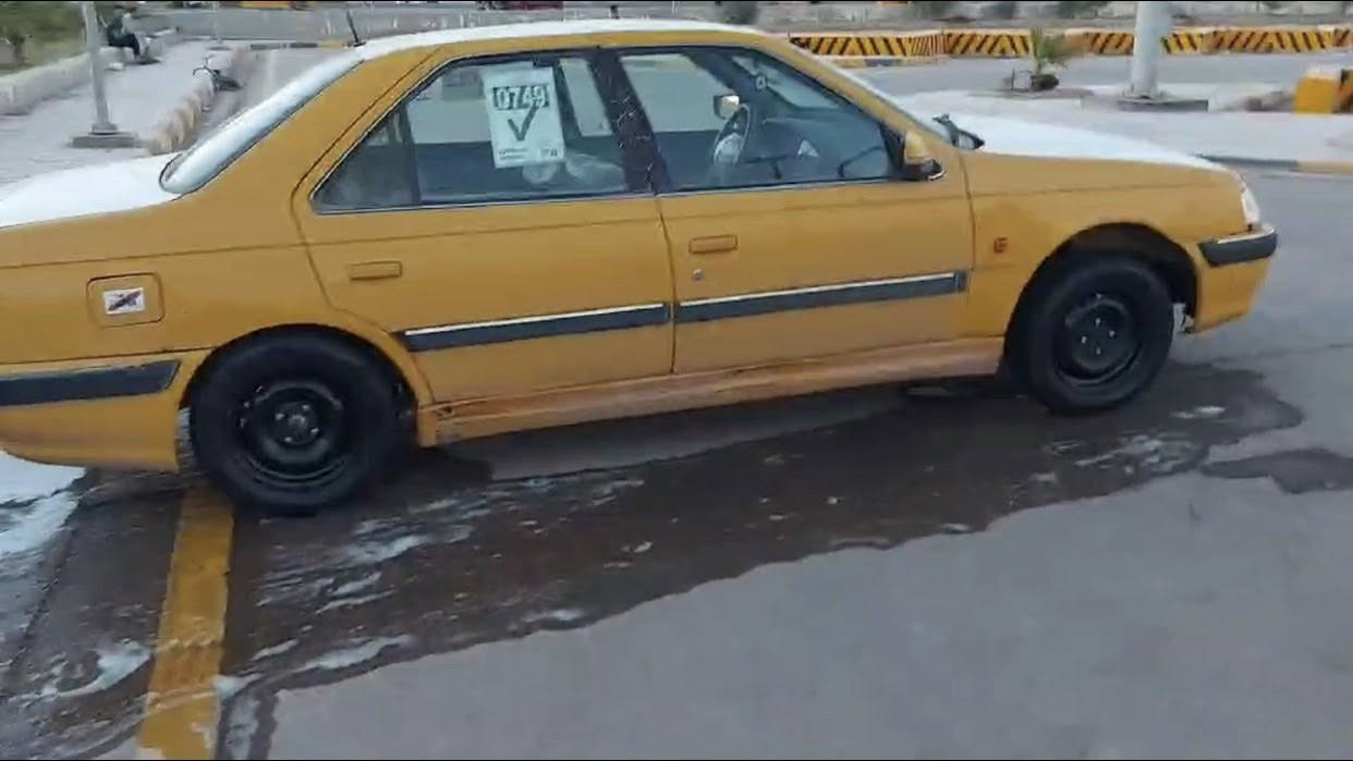 بيجو بارص 2015 رقم ميسان  السعر 43 وبيها مجال بسيط مكاني بغداد   ( ***********)
