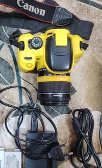 🔴﴿ كانون d700﴾🔴🔥             شاشة لمس متحركة الاصلية الكامرة  أول استع...