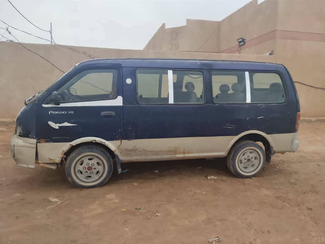 بريجو موديل 96 سنويه ما نافذه لغايه 27 كير مكينه اكسن جديد حداديه من الطول لطول تخم تاير سياره ما ناقصهه شيء عليهه هيئه 450 على المشتري مداور ثاني يوم مكان نجف السعر 30 وبيهه مجال للشراي الهاتف ***********
