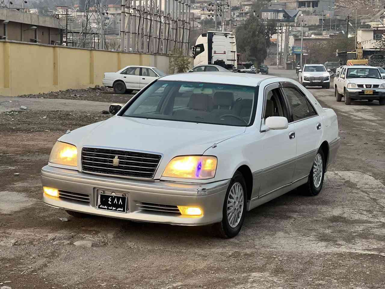 مەلیکە مووس 2000.
VVT.
ناوزەرد 
سێ دووگمە 
داژبڵ نەجەف .
کامل مەسرەف کراوە .
سارد و گەرموو بریکی بەسراوە .
تەقەو ڕەقەی  نییە .
تایەو ویلی لۆکە .
مەسرەفی نییە .
قرچیکی لەدواوە هەیە .
سعری 39گەڵاو مەجال .
بۆ مەعمەلە تەلەفوون مەکە حەزت لێێە بێ سەری کە .
***********
***********.
سەیسایەق
