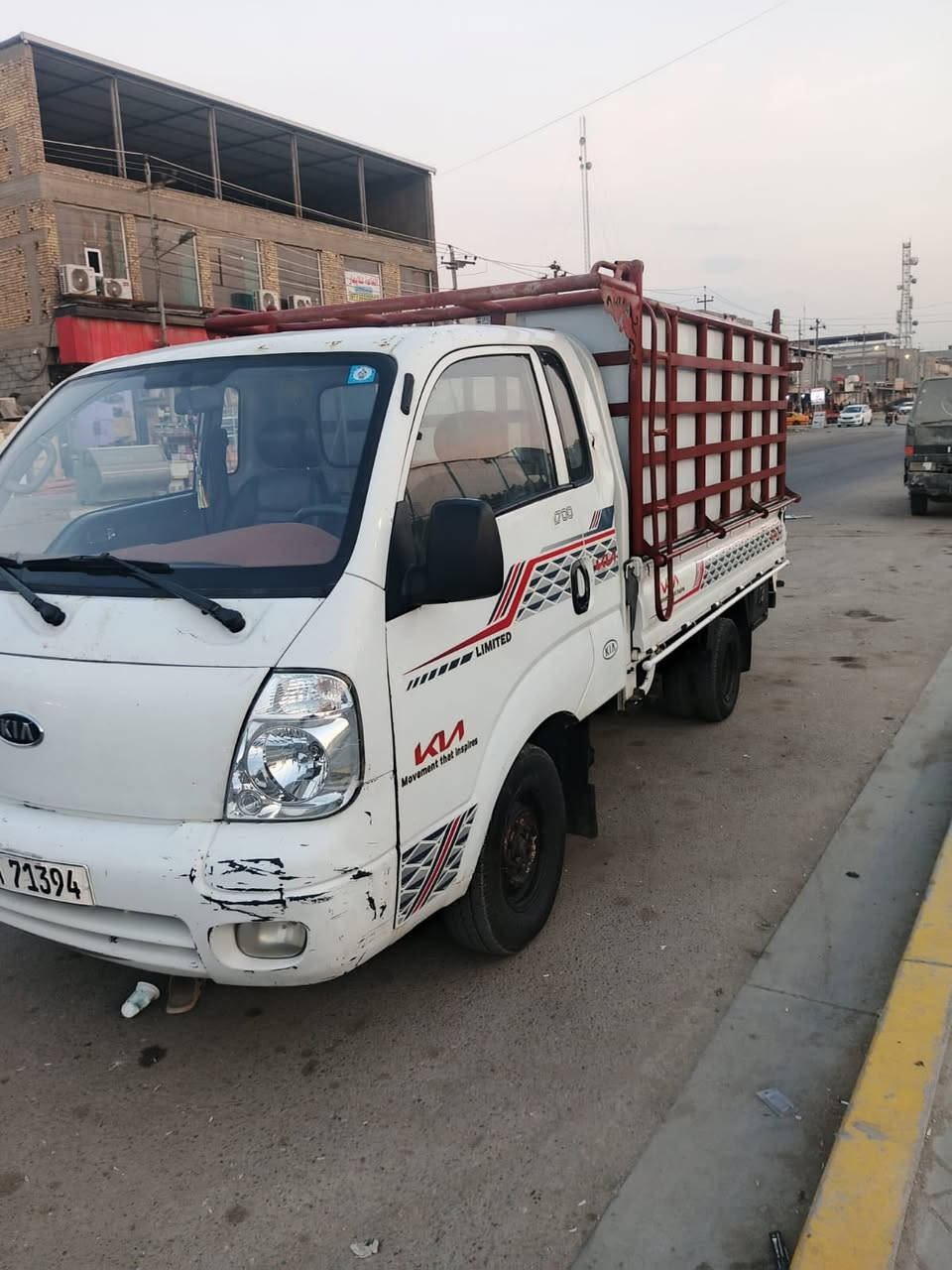 كيه بنكو كير محرك اكسن شاصي مكفول رقم انكليزي موديل 2007 محرك 2700 سياره نضيفه وجاهزه حداديه تختم تاير كهربائيات كلها شغاله مابيها نقص الشراي يتصل مكاني بصره رقم بغداد مشروع وطني. /***********
