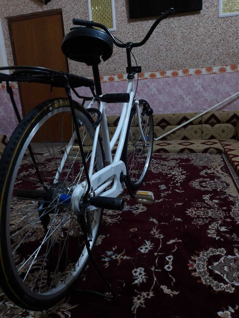 بايسكل بيدي موديل 19 نضافه 95/100 السعر 130 وبيه مجال العنوان منصوريه السايدين رقم الهاتف 
***********
