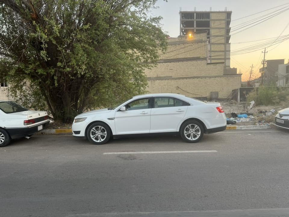 فورد تورس 2013 وكاله نيفا خليجي اي نقص مابيه رقم بغداد بسمي بيه كم قطعه صبغ بدون دواخل وبيه سونار ناشره السعر 95
***********
