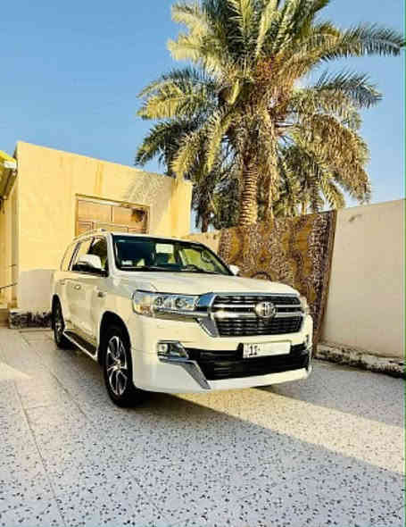 لاندكروز(17)ساز ‎اُصــلي
رقم :-بغداد دولي بسمي 
العداد:152 الف 
سياره جديده كلش    
المواصفات :-
سلايت 
ثلاجه
شاشات 3
مثبت سرعه
تحكم استيرن
8ايرباك
جلد اصلي 3 دكم
دفلوك
4جام اوتو
حساس امامي خلفي 
4 كامرات محيطية 
نضام ترحيب بشعار LAND CRUISER
3كلوبات جوه دوسه  
مرايه شفط
كشنين كهرباء 
فورميكا 
يدات استيل بلادي
تبريد مركزي 
اناره داخلية تحت كشن بلون ازرك  
تخم تايرات دنلوب الياباني ويل 21 جديد
مرايه فوتو
مرايه خارجي قلاب للخلف
زراك لايت
السعر ٤٩٥ $
***********
