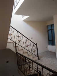 دار للبيع او لليجار  الدوره خلف كليه دجله غرف عدد ٢ +صحيات ٢ استقبال +...