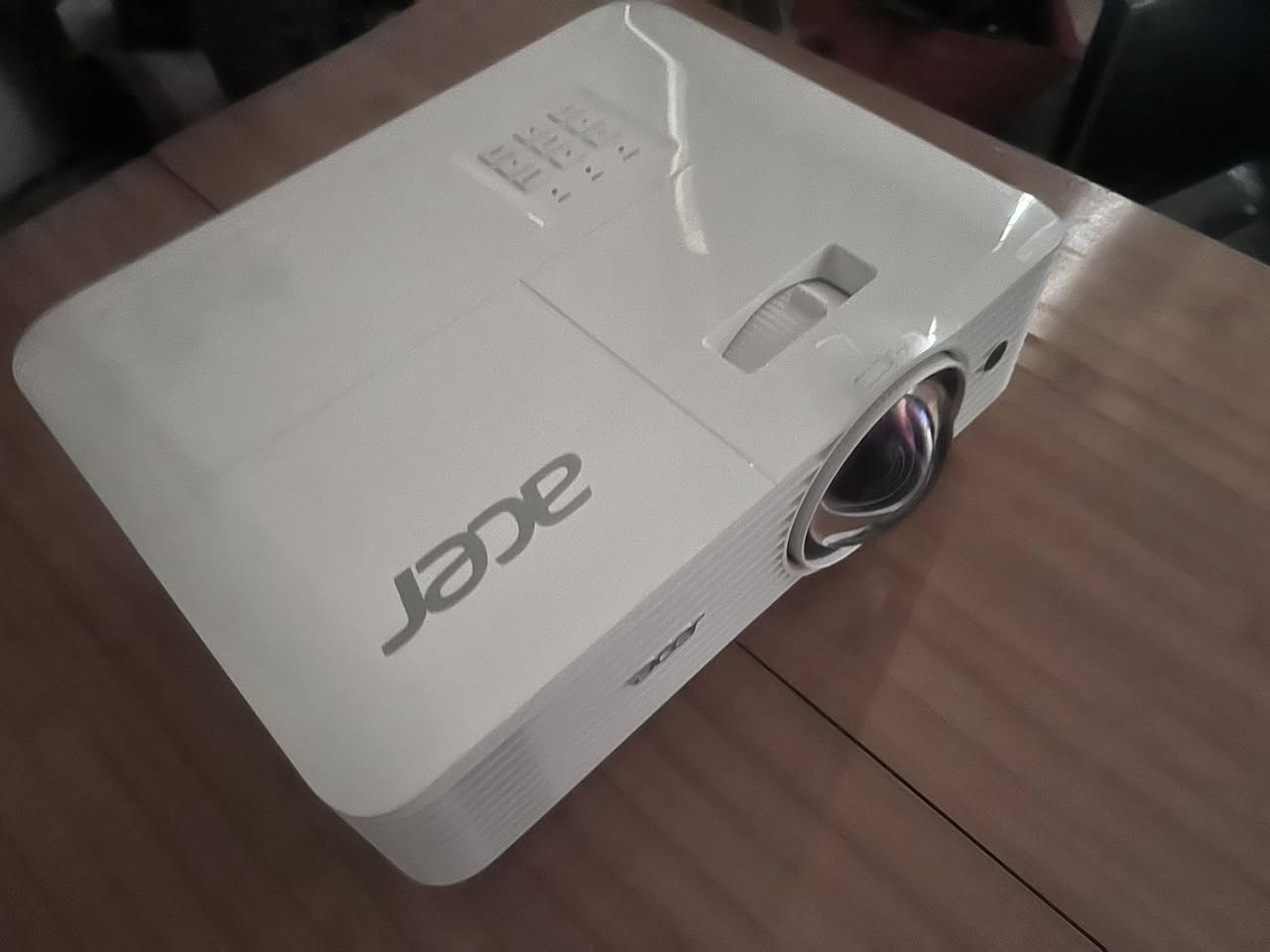 سلام عليكم  داتو شو اصلي ACER  الجهاز جديد تماماً، ما مستخدم ولا ثانية. رقم تواصل ***********
