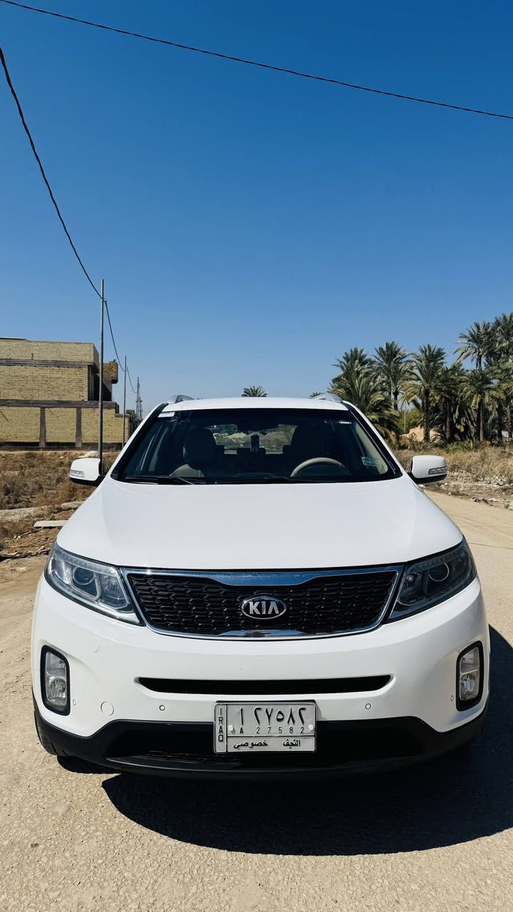 سورنتو 2015 خليجي 6 سلندر 7 راكب
 مكفولة من الصبغ ما عدا بارد في الجاملغ الايسر موضح في الفيديو
كشنات جلد
 مرأة شفط
مقعد السايق كهربائي
 تحكم ستيرن
 ثلاث قطع تبربد
انارة ترحيب
السعر 190 وبيها مجال 
مكان السيارة نجف 
***********
