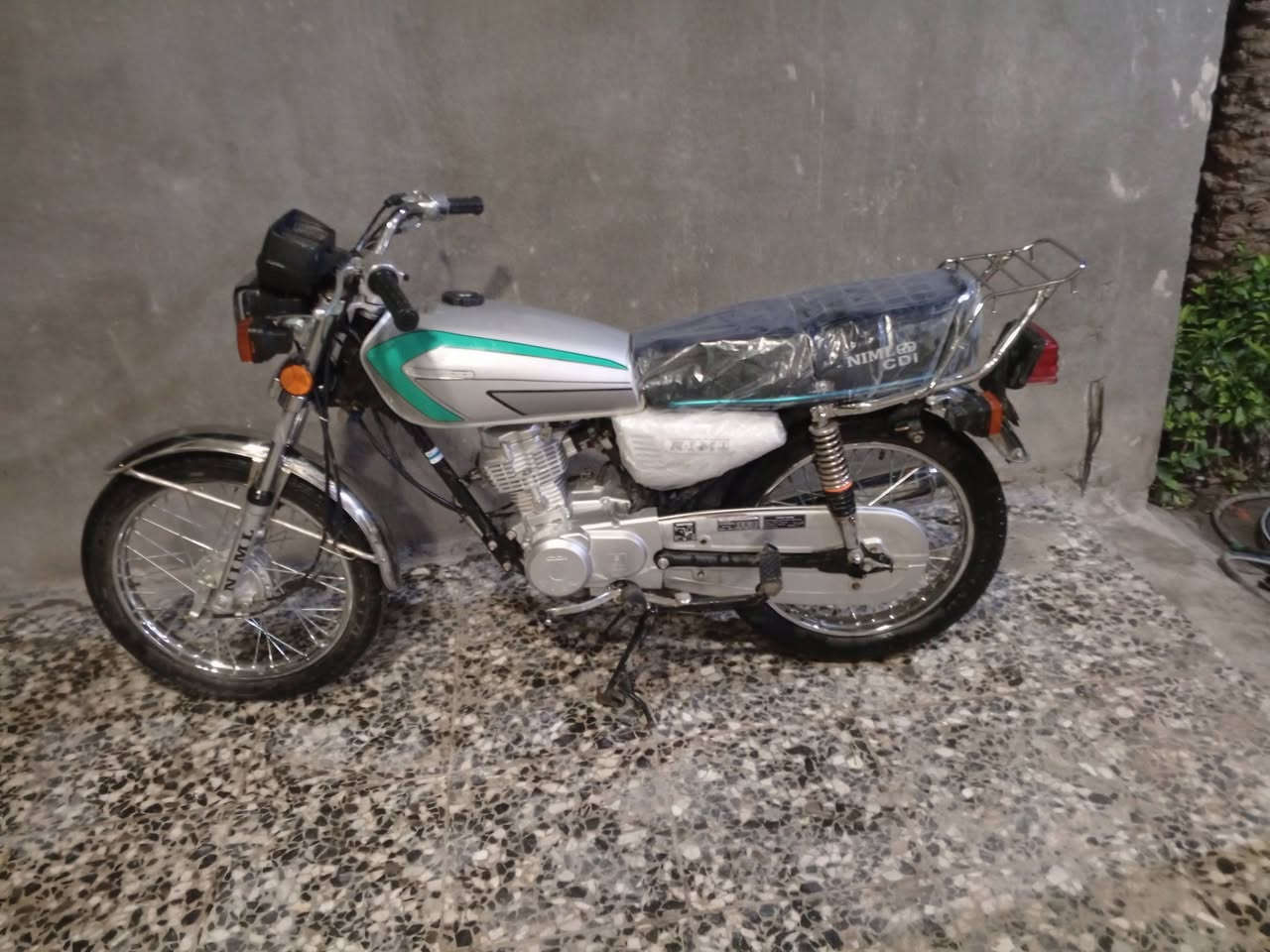 للبيع دراجه نامه امتياز اوراق كامله مكفوله موديل 26 السعر 650وبيها مجال وتصال *********** مكان بابل سدت الهنديه المهناويه نضيفا شهر من طالعه
