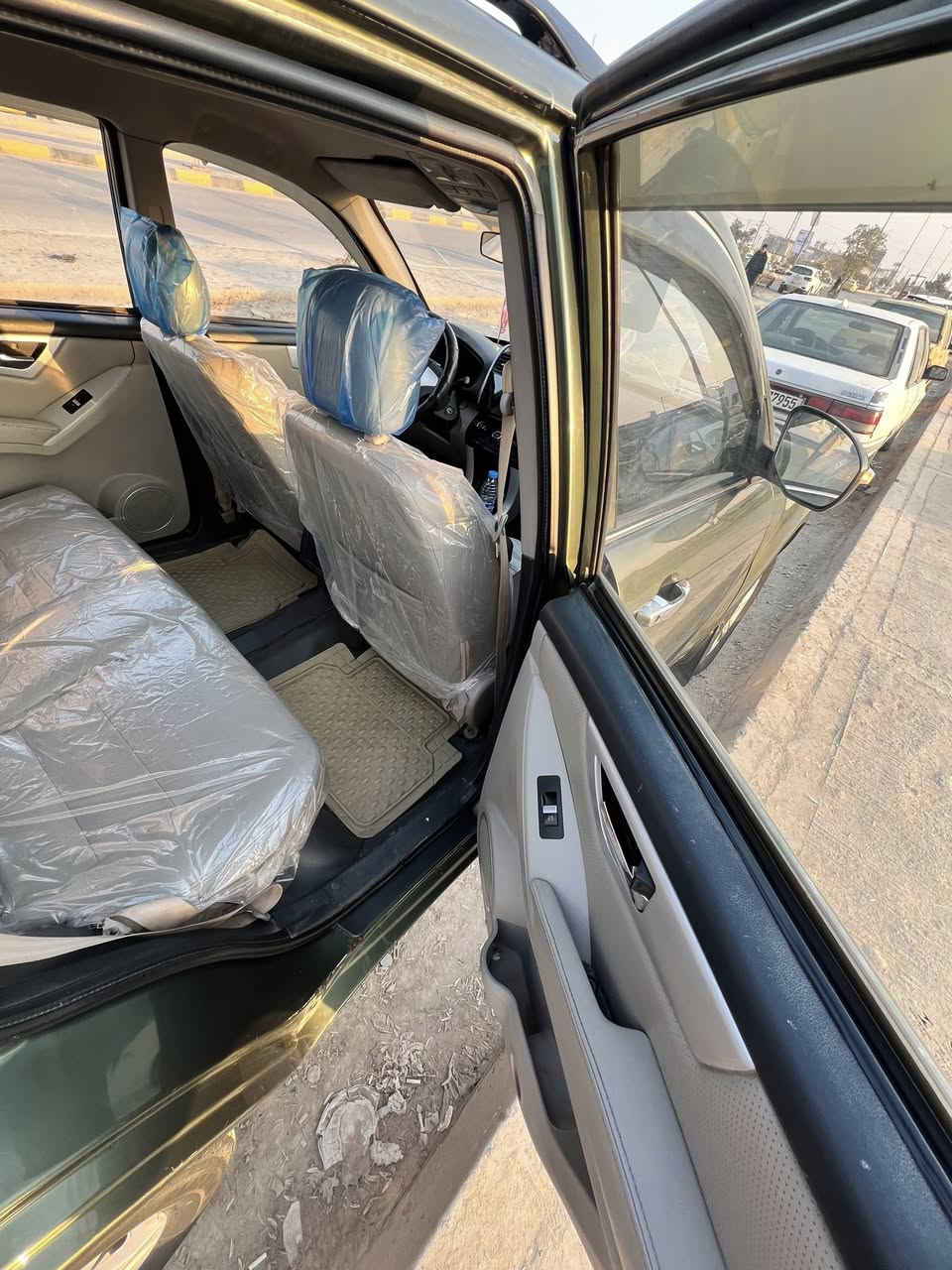 السلام عليكم
للبيع موديل2016 كفاله عامه على وضع الشركه 
فقط جراد 
كير مكينه تبريد تدفئة 
سنويه2030 
رقم مثنى انكليزي 
شاشة + كامرة خلفية
السعر 63 وبيها مجال 
مكانها الديوانيه 
***********
