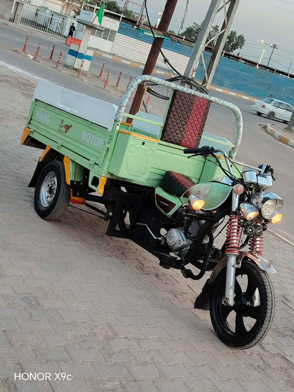 سلام عليكم ستوته جمره باب اول أوراق اصولي اكاتبك وي الوكيل مديل 2019 وبيهه محرك 2024 بيهه تخم تاير جوبلس كهربائيات كلهه جدد وشغاله دبلات شغاله نكره سلف ستوته مصبوغه حراري اثار جرد وصابغهه جماليه وشوفت عينك نضافتهه والواقع احلا بعد من الصوره مكانهه بديوانيه خاص ماجاوب تصل وبيك خير وتدلل مكلف بنشر هاذ رقم ***********
