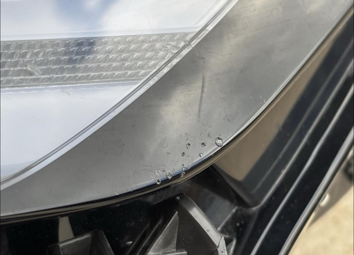 لايت تسلا موديل Y 2025 juniper
بلادي مال تفصيخ يعني مو صيني سنه وتعطل المحولة مالته
جميع الملاحظات واضحة بالصور
السعر ٥٠٠ الف 
يتوفر توصيل


**إذا كنت صاحب هذا الإعلان وتريد حذفه لأي سبب، رجاءا أرسل رسالة إلى الدعم الفني**