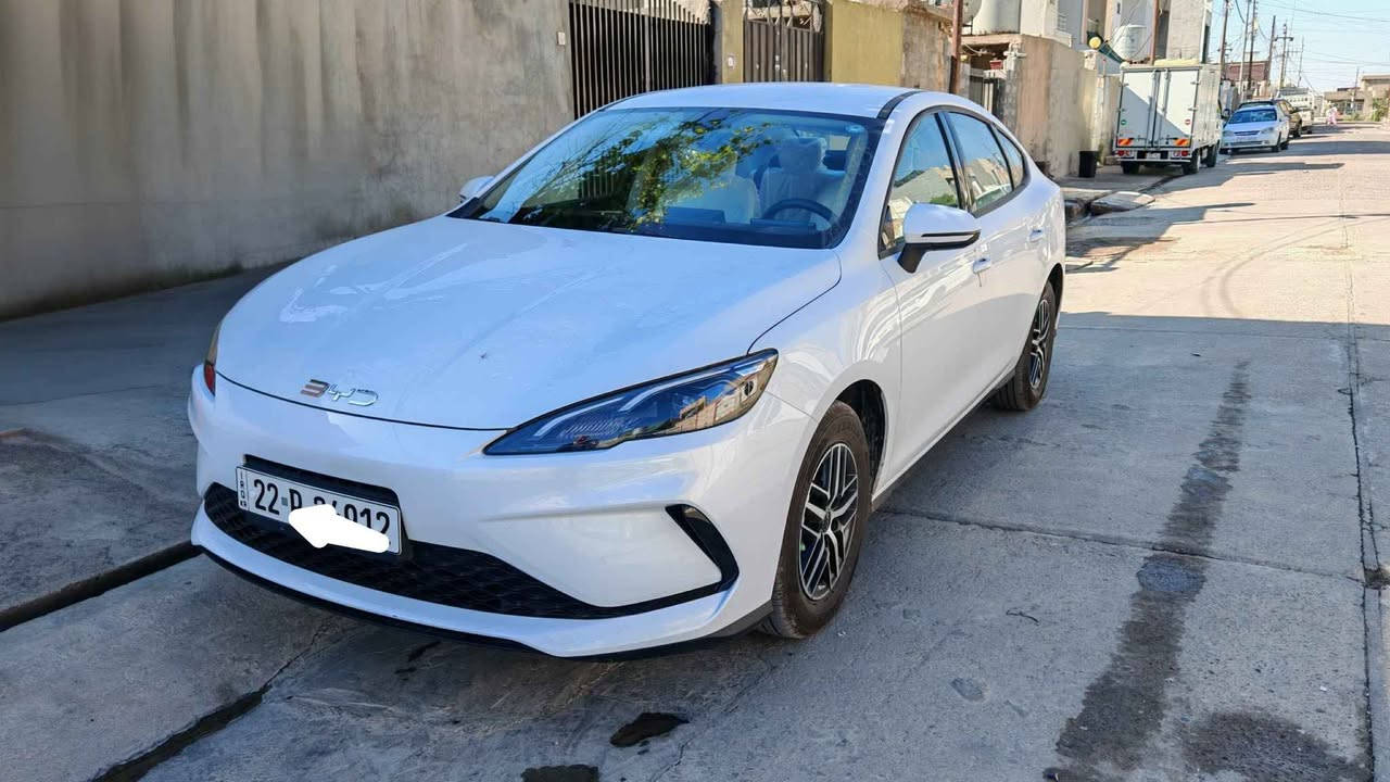 BYD       2025  sel 05
3500 km ڕۆیشتن 
کلین تەنها قۆپێکی زۆربچوکی هەیە ➯
نمونە لەجوانی وخاوێنی💯
بەناوی خۆمانە ➡
*********** ڤایبر،،واتساپ 
شوێن هەولێر...
نرخ 137 ومجال أربيل, العراق
