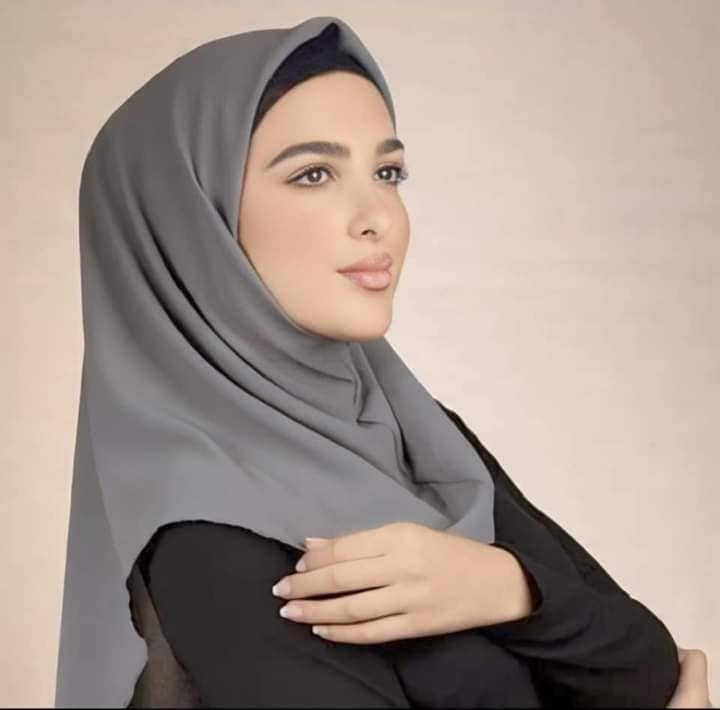 ✨ عرض انطلاقة السنة الجديدة 2026 ✨
​أقوى تخفيضات الموسم وصلت لـ 80%! 🤯😱
​إلى أهلنا الكرام في الديوانية وكافة المحافظات.. الآن وحصرياً "حجاب المقنع الإيراني - أبو الكلبة" بأفضل جودة وأنسب سعر! 🧕🔥
​💎 مواصفات المنتج:
​نوع القماش: جرجيت عالي الجودة (خامة مميزة جداً) ✨.
​الألوان: تشكيلة واسعة من الألوان المميزة والمتعددة ✨.
​💰 السعر الصدمة:
​القطعة بـ 2,000 دينار فقط بدلاً من 5,000 دينار! 💸💥
​📦 تفاصيل الطلب والتوصيل:
​أهل الديوانية: أقل طلب (4 أو 5 قطع فما فوق).
​باقي المحافظات: أقل طلب (درزن - 12 قطعة).
​أجرة التوصيل: 5,000 دينار فقط لجميع المحافظات 🚕🚕.
​📞 للحجز والاستفسار:
​رقم التاجر: ***********
​انستغرام: svexm
​نحن في خدمتكم دائماً.. سارعوا بالحجز فالكمية محدودة!
