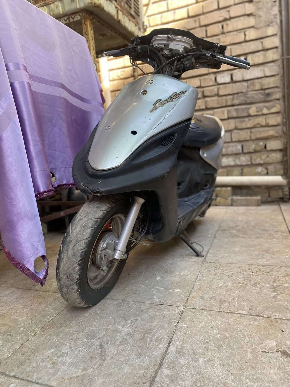 ماكس قجمه نظيفه وحلوه بيهه نواقص بسيطه رايدهه ب250 وبيهه مجال بسيط  رقمي ***********
