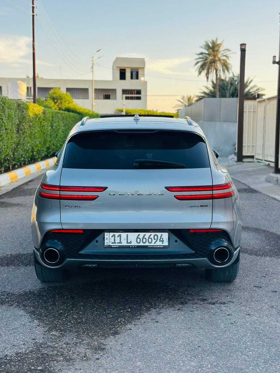 جينيسيس GV70 موديل 2023 برستيج 
رقم بغداد مميز شرط التحويل

الـــــــــــــسعر : الرد تلقائي 📩

المحرك 3500  تون تيريو 380 حصان 
ماشية 70 الف ميل  قابل لزيادة

اعلى موصفات بالسيارة
فول فول مواصفات 6 سلندر فور ويل بانوراما
رقم بغداد مميز ب اسمي تحويل مباشر
تخم جديد + شوت جديدة + دسكات
 
تشغيل عن بعد 
داتا شو (HUD)
شاشة كبيرة
فور ويل 
كامره دواره 360درجه 
تحكم ستيرن
رادار
نظام مراقبة السائق بكاميرا خاصة في العدادات 
حساسات

وهواي مواصفات بيها
السيارة حيل نضيفة ماتحتاج اي مصرف

الضرر فقط بنيد مبدل و مصبوغ
الدعامية مبدلة بلادي نفس اللون و بدون دواخل

لا لغد و لا شاصي حته البراكيت ما مطخوخ
ايرباك دركه فقط طاك
 
مكان السيارة: الحلة
للاستفسار : *********** واتساب

لعرض سيارتك على الصفحة بنفس الطريقة راسلنا
