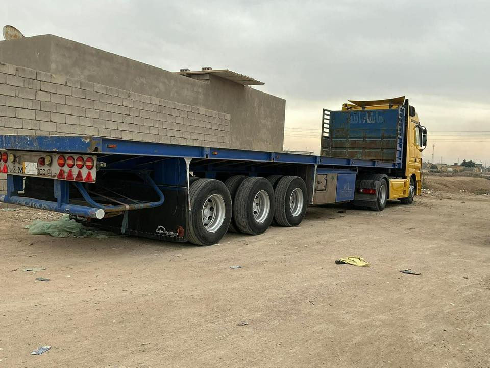 السلام عليكم سيارة للبيع اكتروس موديل 2005 رقم بصره سنويه منتهيه + عربانه عمل خالدالجنابي 3 محاور 14 شاصي 16 للأستفسار *********** مكان السياره بصره اني مكلف بل نشر
