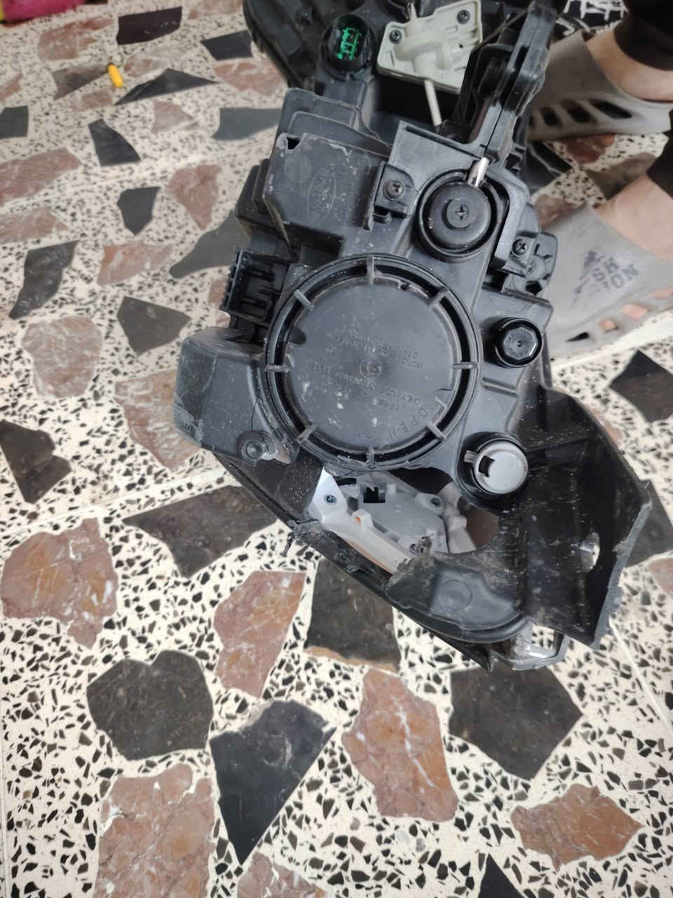 السلام عليكم لايت كرنفال امريكي مديل24جهه اليمين مو جهه السايق الواجهه الاماميه جديد كلش بي كسر بل ضهر يتصلح ماعلي شي تدرون سعره بل سوك 200$
ابيع150الف مكاني بغداد رقمي ***********
