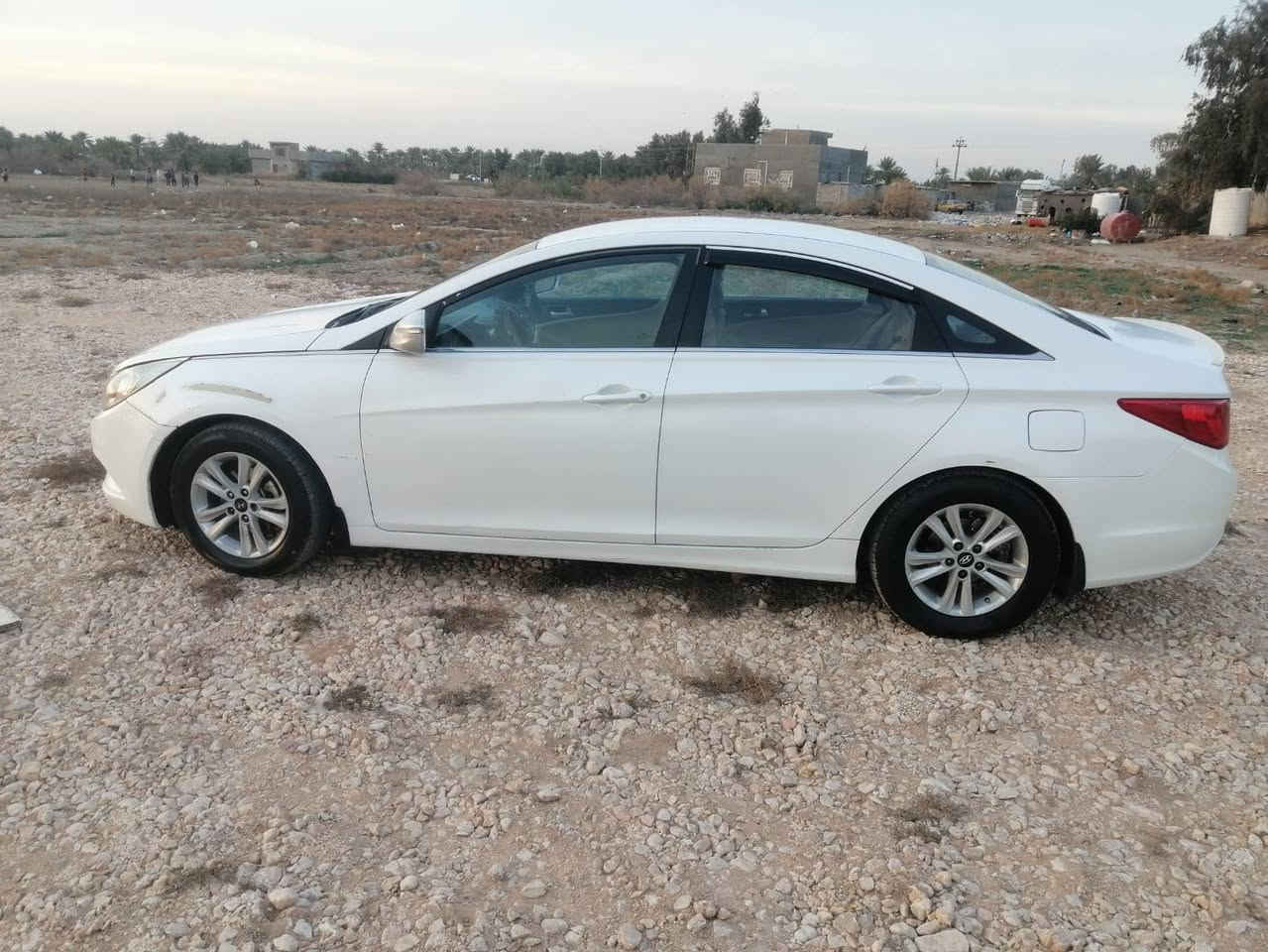 السلام عليكم
سوناتا موديل 2011رقم سليمانيه دولي بسمي 
سياره خيرمن الله مابيه اي نقص جاهزه للاخير 
مكينه 2400
سونار مرفق بل منشور 
مكان حله قرب سيطره الأثار 
السعر 115 وبيه مجال بسيط

***********
