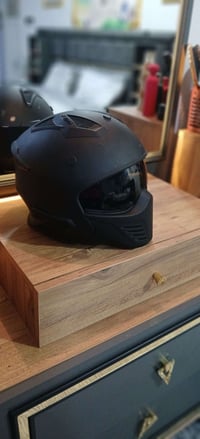 خوذة • نظيفه • مقاس M