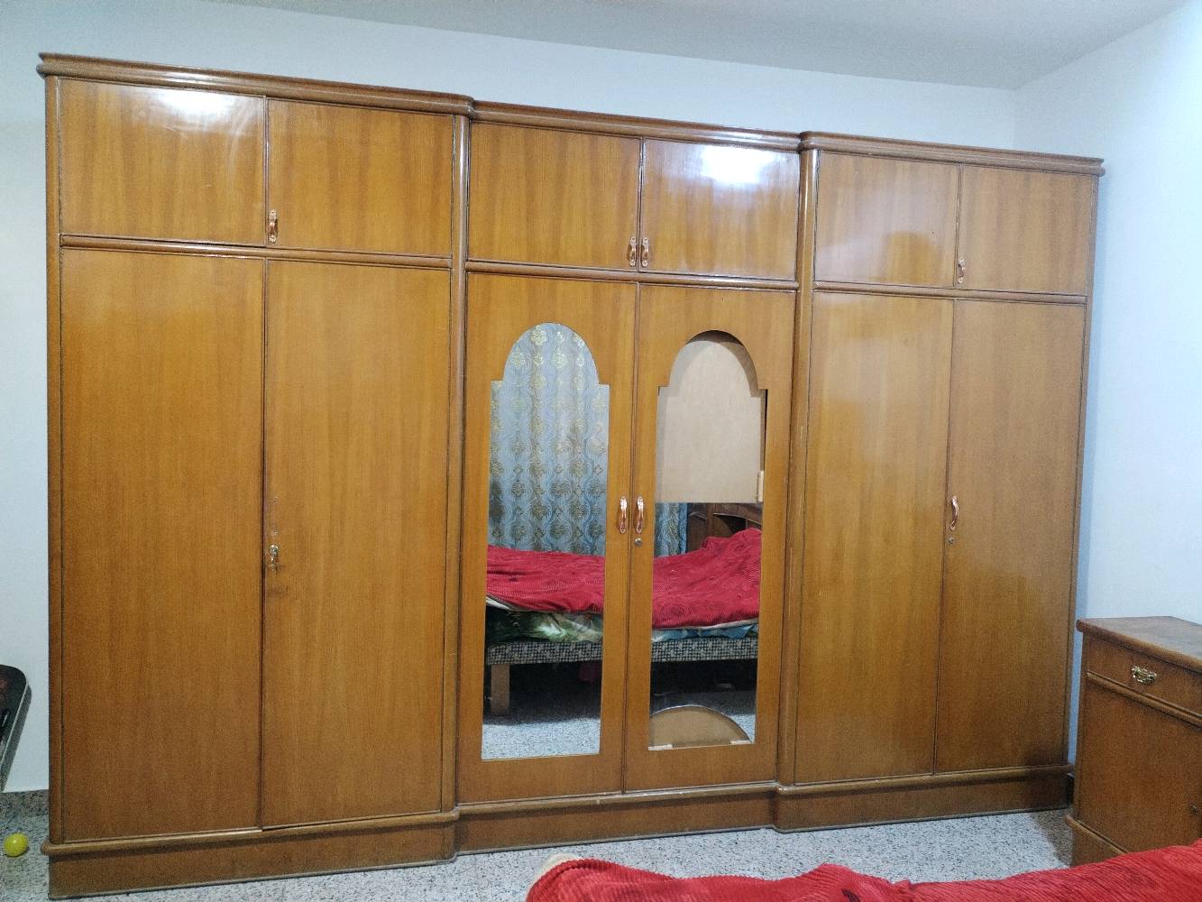 غرفة نوم صاج ثقيلة ب٦٥٠ وبيه مجال