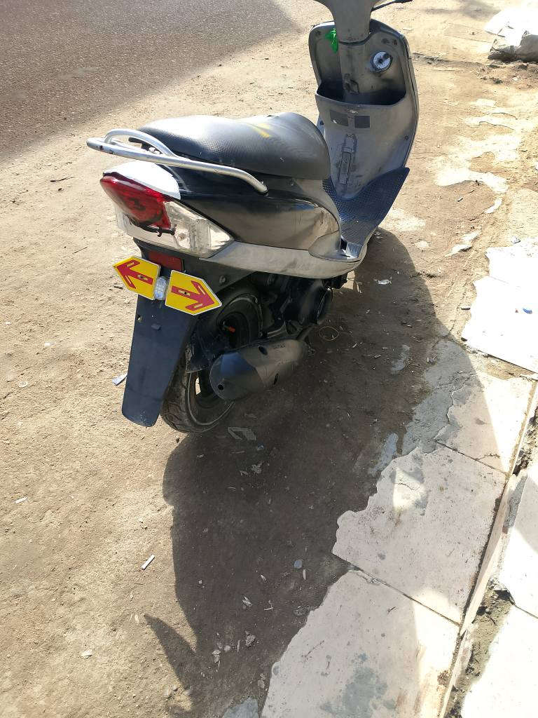 دراجه ماكس منغولي للبيع دراجه جاهزة من كلشي دراجه كفاله الشراي يتصل مكاني ابي الخصيب حمدان قرب جامع القدس متوفر واتساب وشريحه .***********. البصرة, العراق
