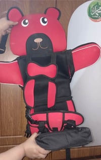 كرسي سيارة أطفال • جديد • ماعندي توصيل