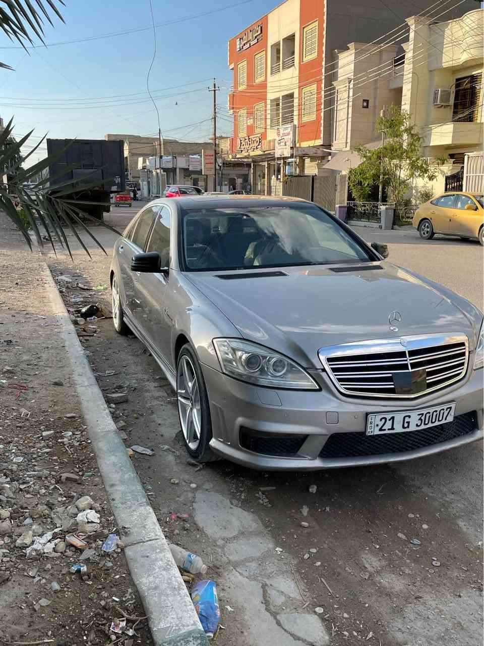 مارسيدس AMG S63 موديل 2007 ماشيه 200 الف حقيقي سيارة بيه جاملغ بنيد صبغ بدون ظربه مكينه وكير كله خير من الله عله وظع شركه كل نقص مابيه بسمي   سعر185  فول موصفات واحد عله واحد رقمي *********** بغداد, العراق
