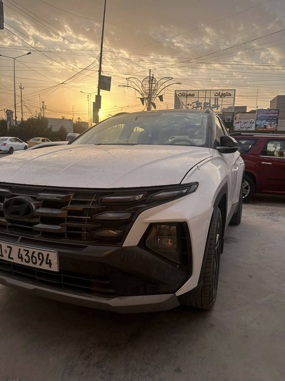 السلام عليكم
توسان ٢٠٢٥ تو كلر للبيع 
ماشية ١٠٠٠٠km
بيها تبديل بابين وصبغ مكانات ( أبيع حزام ) شغل بلادي …
مواصفات :-
١-صندوق كهرباء 
٢-مري كهرباء 
٣-شاشة كبيرة
٤-كاميرا 
٥-حساسات خلفية امامي 
٦-لد نهاري 
٧- مكينة وكير مكفولات 
السيارة كلش نظيفة ومرتبة 
السعر ٢٠٠ 
للاستفسار /***********
