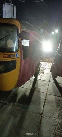 تكتك البيع 19شهر 10رقم وسنويه كفاله من ضربه وصبغ بس الدوسعوزهن صبغ هيه...