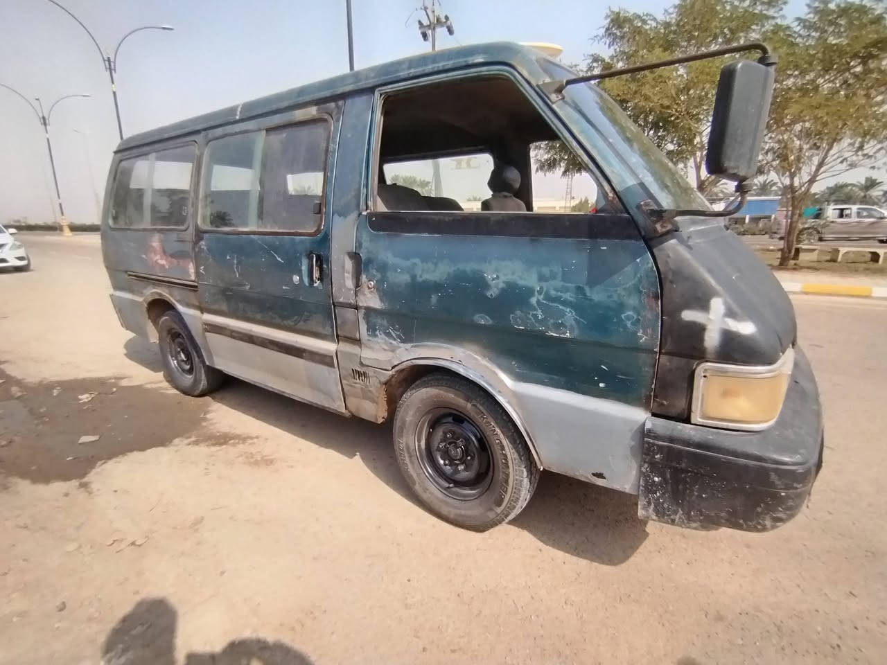 بسته موديل94رقم بصره احمر بيهه وكاله عامه تايرات نضاف باور ومشط بجيس  مكينه وكير وكسن بجيس مكينه لاصرف ولابخار شرط باتري جديد دينمو سلف بجس هيئه عليهه مال 6اشهر غرمات مادكهه سنويه كارتونيه ساقطه ابيعك فقط وكاله عامه وباقي كوم حديد .   ابو لوكاله عنوانه بلكوت حي الحكيم مستمسكاته عدي كامله غرفتهه حلوه عوزهه ترتيب كهربائات السعر 13وبيهه مجال لشراي عنواني واسط صويره مو شراي لاتشلع كلبي ***********
