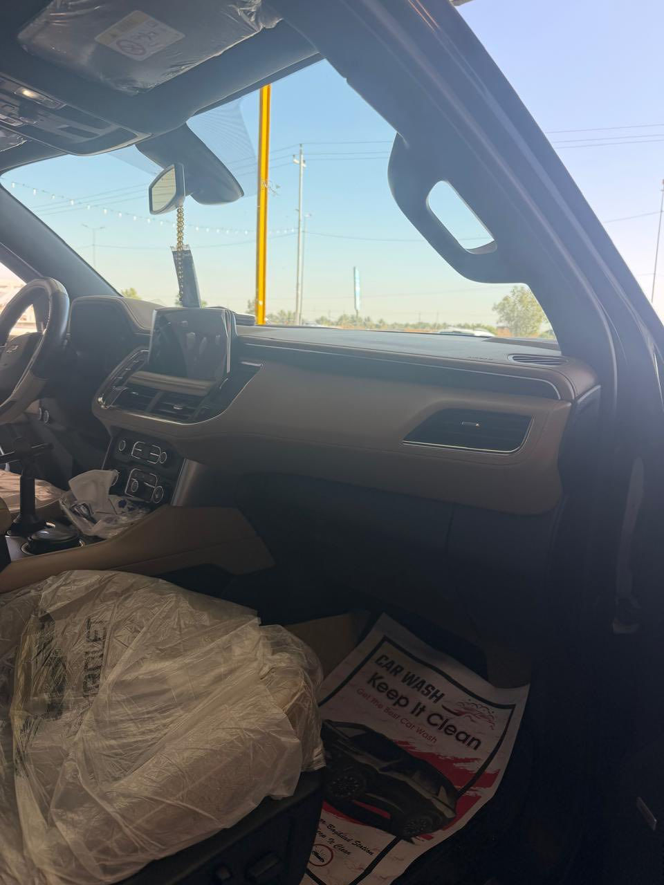 تاهو بريمير 2021
للبيع — Chevrolet Tahoe Premier 2021 فل كامل 🔥

سيارة قمة بالنظافة، استخدام شخصي، وكالة بالكامل 100%، بحالة ممتازة جداً.

🔹 الممشى: 60 ألف فقط
🔹 الصبغ: وكالة بالكامل
🔹 الحالة: ما تحتاج أي مصروف — جاهزة للاستخدام

المواصفات:
 • محرك 5.3L V8 قوي واقتصادي
 • جير أوتوماتيك 10 سرعات
 • نظام دفع رباعي (4WD)
 • فتحة سقف بانوراما
 • شاشة عدادات ديجيتال
 • شاشة وسطية كبيرة تدعم Apple CarPlay & Android Auto
 • نظام صوتي Bose فاخر
 • مقاعد جلد تبريد وتسخين أمامي وخلفي
 • ذاكرة مقاعد + تحكم كهربائي
 • كاميرات 360 درجة
 • حساسات أمامية وخلفية
 • رادار + مثبت سرعة ذكي
 • تحذير مغادرة مسار + نظام أمان متكامل
 • باب خلفي كهربائي

✨ سيارة تجمع بين الهيبة، الفخامة، والراحة للعائلة والسفر.
✨ فرصة نادرة بهالحالة وبهالممشى.
الرقم *********** بي واتساب كذلك
💰 السعر: 50,500$ 📍 (المكان بابل الاسكندرية)  للجادين  المراسلة خاص أو اتصال مباشر.
