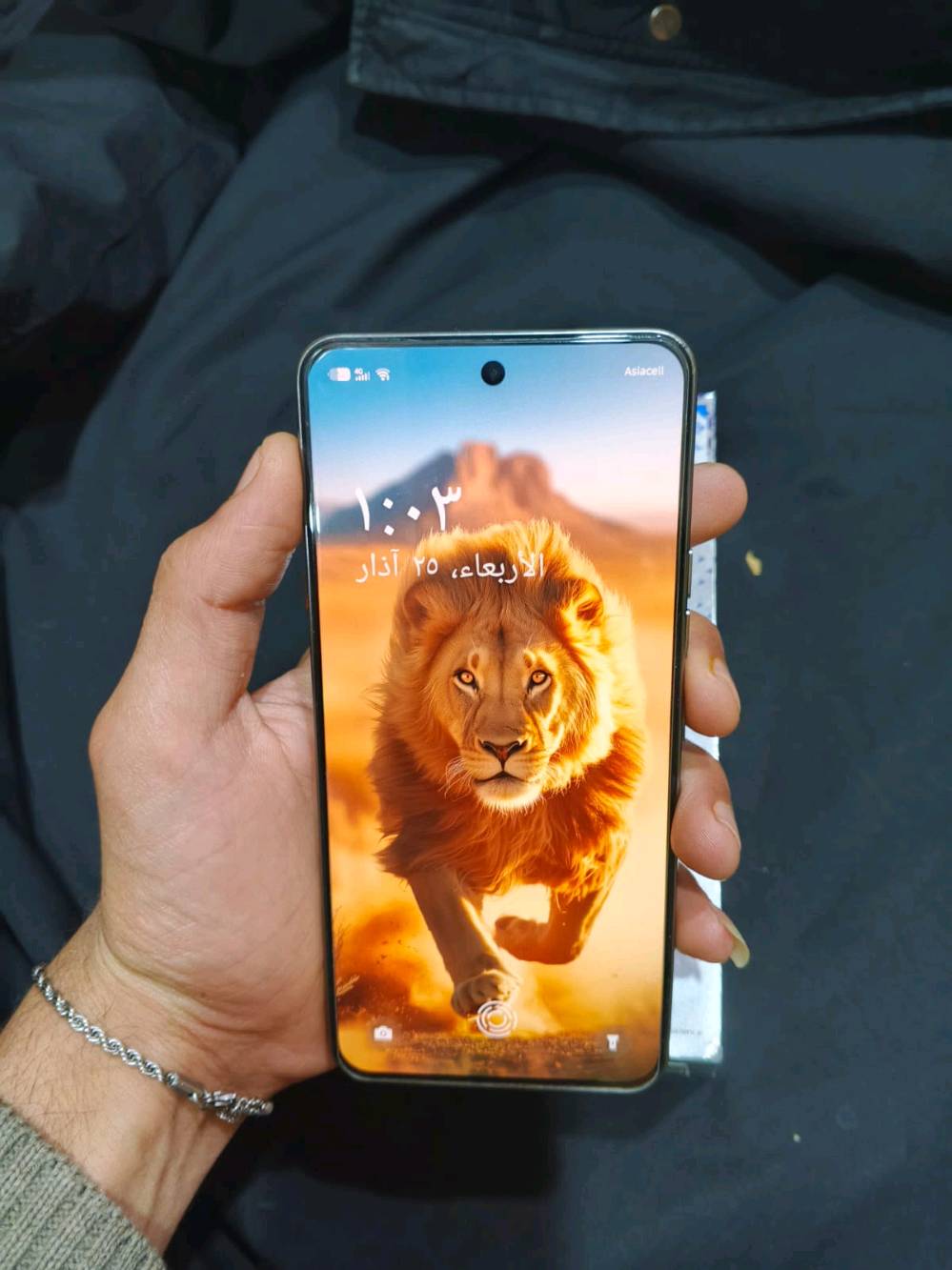 CANON 40premier
جهاز للبيع جهاز نضيف كلش ستعمال سبوع واحد فقط ذاكره 256 شرط الفحص كامل ملحقاته جهاز أحلى من صور الله شاهد تجي وشوف بعينك