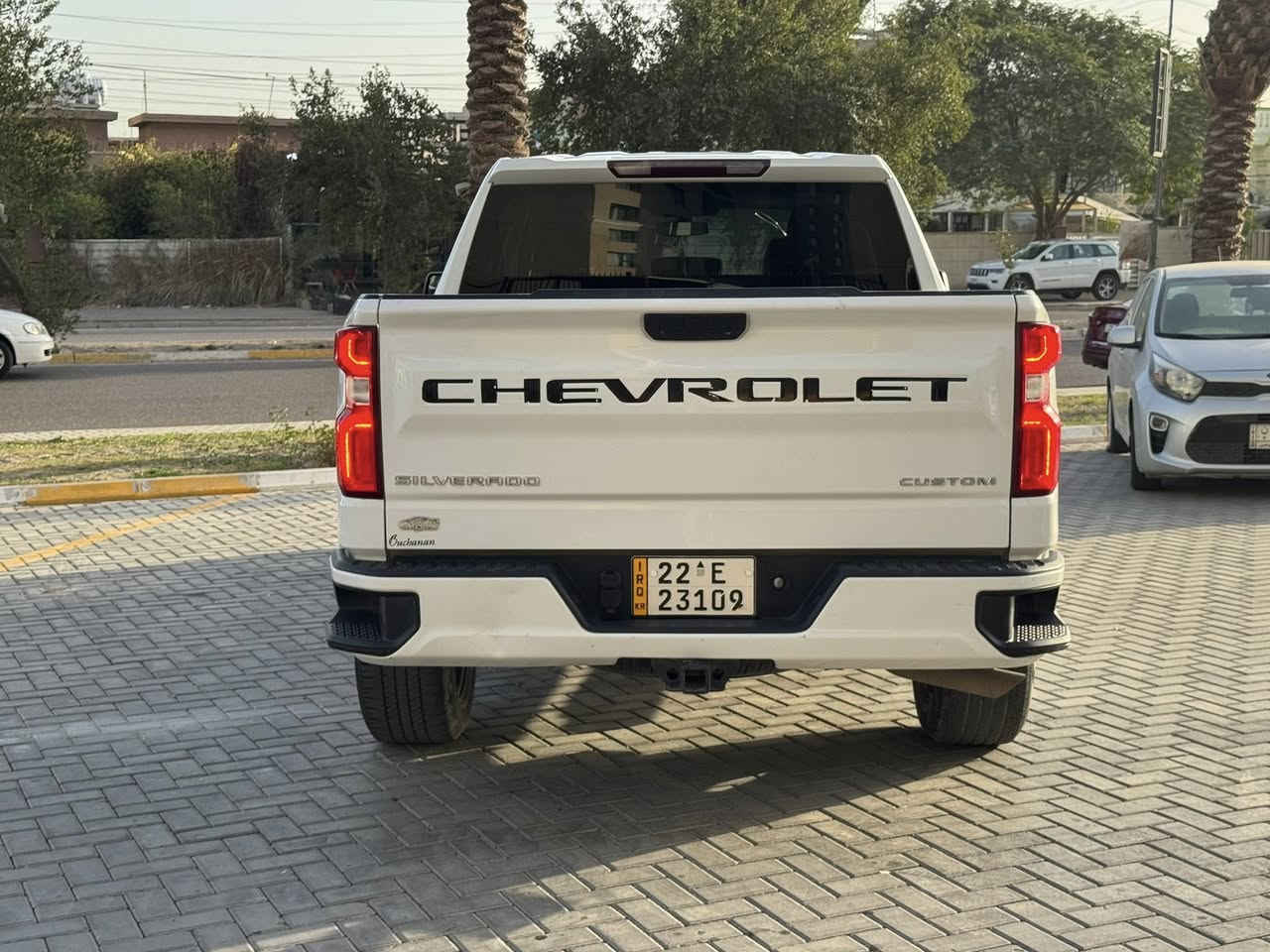 السلام عليكم 
بيع او مراوس 
شوفرليت سلفادور موديل 2020 
حادثها جاملغ وبنيد 
محرك 2700 توين تيربو 
باب كبيره بدي قصير 
سياره جاهزه بدون نقص من كل النواحي 
مكانها بغداد حي الجهاد. 
السعر 220$ 
رقمي ***********
