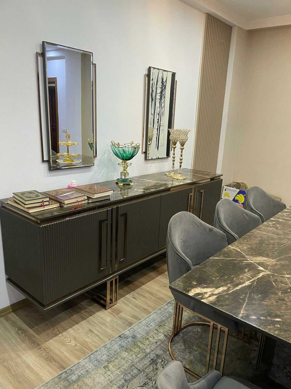 بۆ فرۆستش نرخی ٩٠٠ هەزار
سێتی مێز
٨ کورسی
قونسڵ

ترکی مارکەی سەدەف شوێن  له هه وليرViber WhatsApp ژمارەی مۆبایل***********
