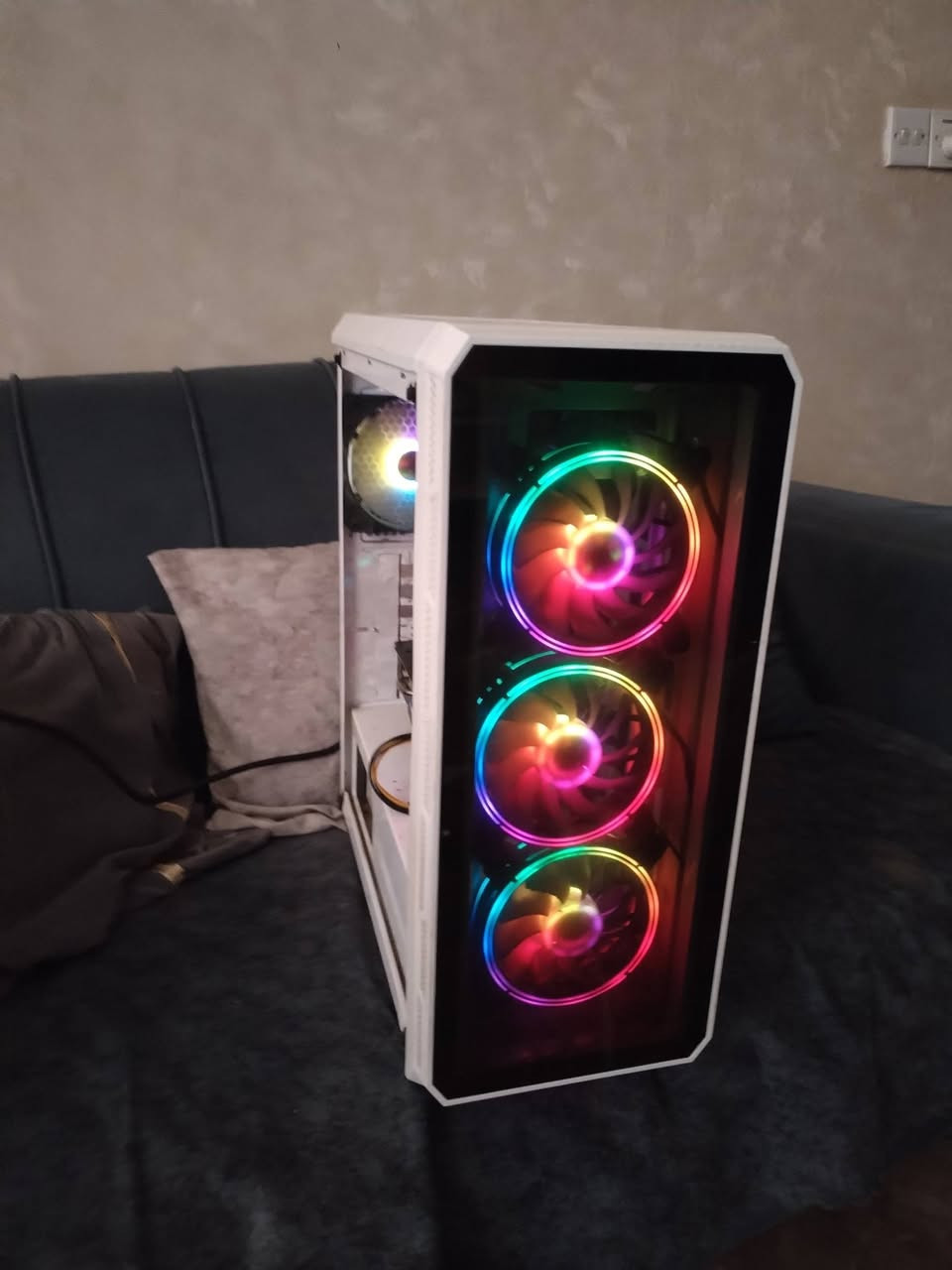 الكيس البيع السعر 250 قفل
السعر قفل 250
المعالج i7 6400
البورد H1710 مركه msi
الكارت RX 580 كيكه 8
الرام 8 كيكه تردد 3200 ددار 4
الهارد SSD 128
 عندي توصيل
وشرط الفحص


**إذا كنت صاحب هذا الإعلان وتريد حذفه لأي سبب، رجاءا أرسل رسالة إلى الدعم الفني**