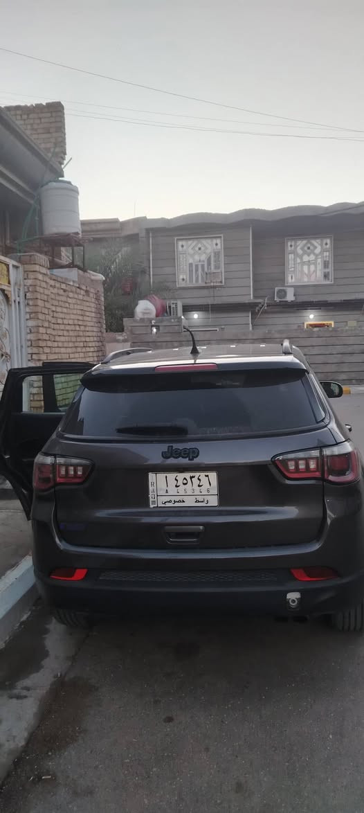 السلام عليكم جيب كومباس ٢٠١٨ للبيع الاتصال *********** العنوان واسط النعمانيه السعر اتصل وبيك خير ودلل
