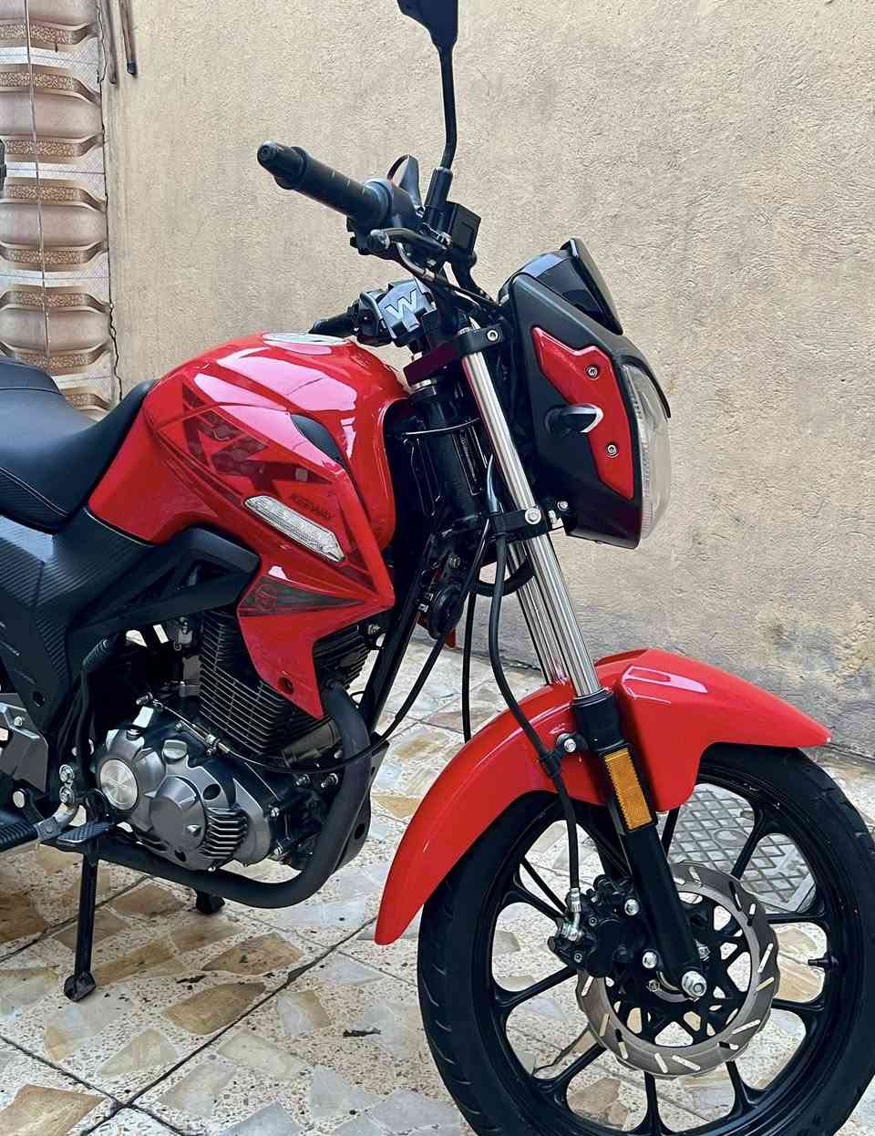 السلام عليكم دراجه كيواي RK مكينه (200c) موديل ٢٠٢٥  دراجه كفاله عامه بعدها زيرو  حته ما مشتغله دليفري تجي وتشوف بعينك النضافه شخط ما بيها مكينه مكفوله كفاله عامه رقم اربيل انكليزي باسمي اني احولك هزه كامله كلشي كامل بس نروح نحولالسعر ٢٥٠٠ وبيها مجال للشراي راسل وتدلل او اتصل ***********
