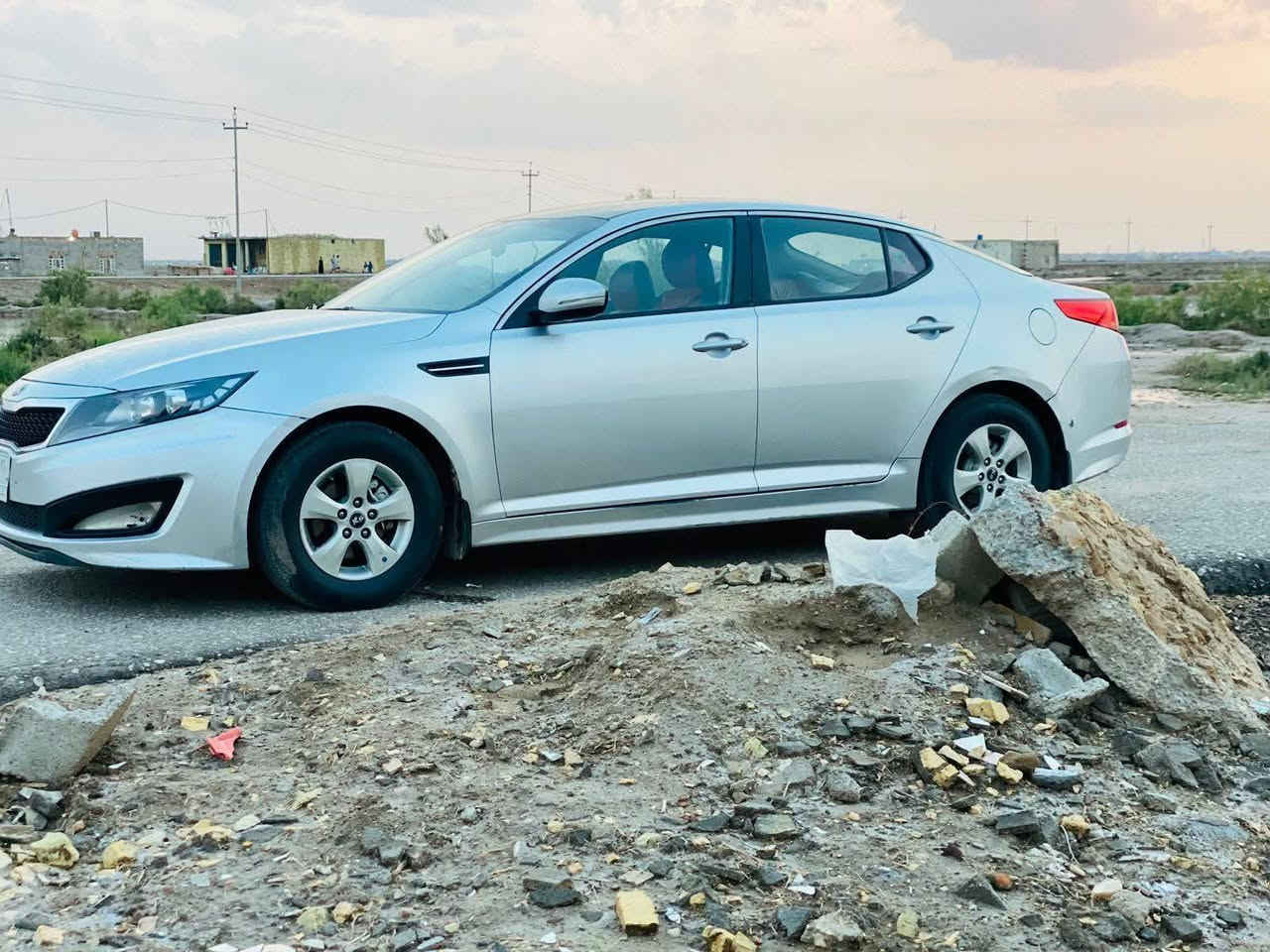 سلام عليكم سياره لبيع اوبتيما ١٣ كوري كفاله سياره من تبديل صبغ سياره جديده معنه كلمه خط واحد سياره بسمي سياره مكاني ميسان  شراي ينتصل ***********
